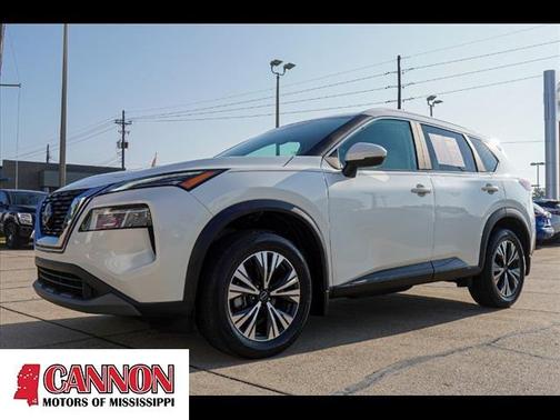 Pearl White Tricoat 2023 Nissan Rogue SV