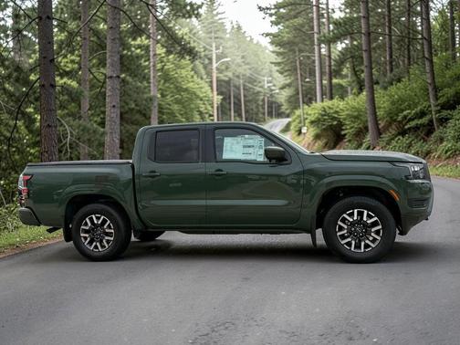 Tactical Green Metallic 2026 Nissan Frontier SV