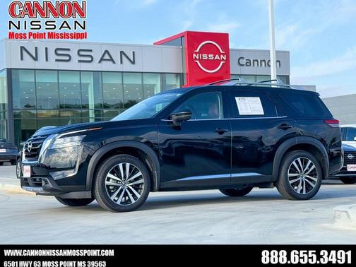 2025 Nissan Pathfinder Platinum FWD