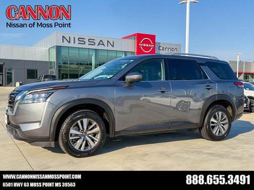 2025 Nissan Pathfinder SL 4WD
