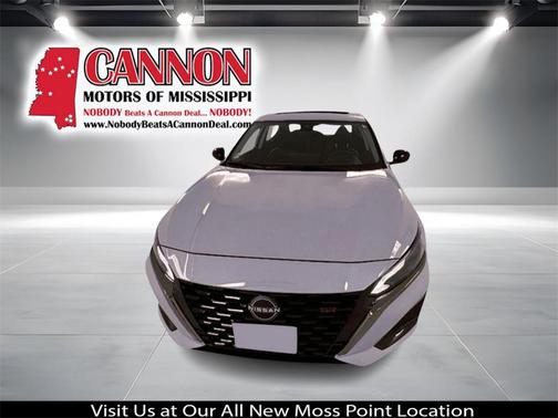 2025 Nissan Altima SR FWD