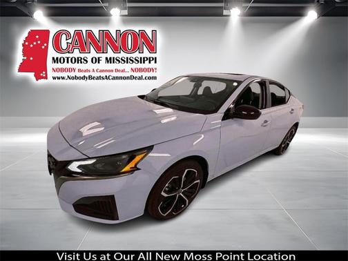 2025 Nissan Altima SR FWD
