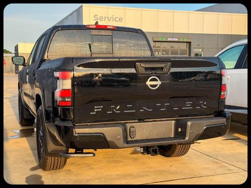 Super Black 2026 Nissan Frontier SV