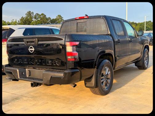 Super Black 2026 Nissan Frontier SV