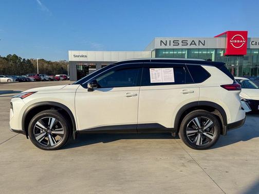 2025 Nissan Rogue SL