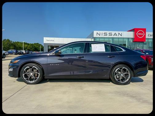Dark Ash Metallic 2023 Chevrolet Malibu FWD 1LT