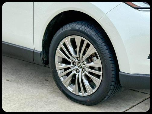 Blizzard Pearl 2021 Toyota Venza Limited