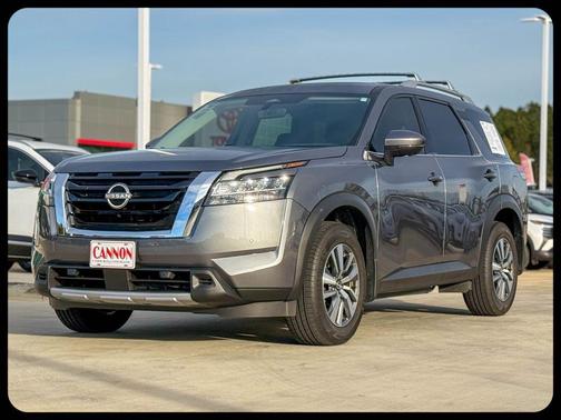 2024 Nissan Pathfinder SL FWD