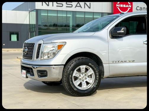 Brilliant Silver Metallic 2019 Nissan Titan SV