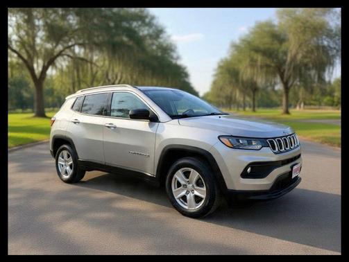 Billet Silver Metallic Clearcoat 2022 Jeep Compass Latitude