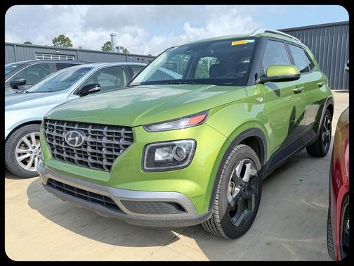 Green Apple 2023 Hyundai VENUE SEL