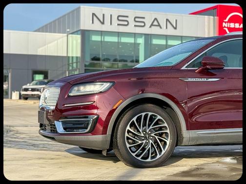 2019 Lincoln Nautilus Reserve