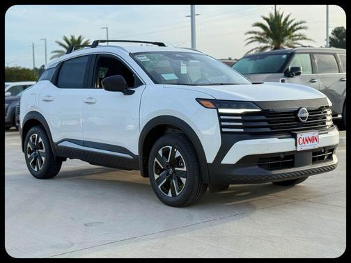 Aspen White Tricoat 2026 Nissan Kicks SV