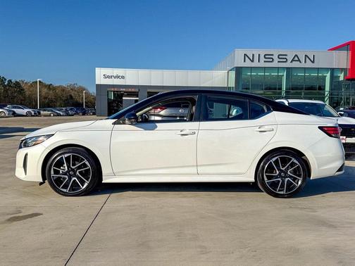 2025 Nissan Sentra SR