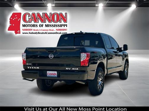 2024 Nissan Titan SV