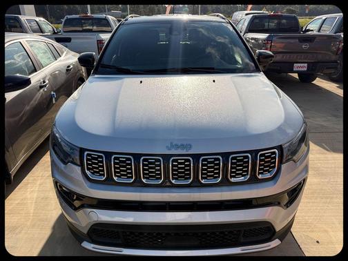 Silver Zynith Metallic Clearcoat 2025 Jeep Compass Limited