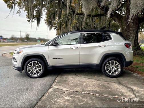 Silver Zynith Metallic Clearcoat 2025 Jeep Compass Limited