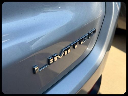 Silver Zynith Metallic Clearcoat 2025 Jeep Compass Limited