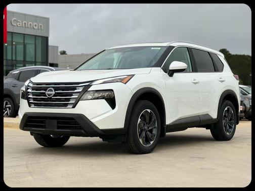 Everest White Pearl Tricoat 2026 Nissan Rogue SV