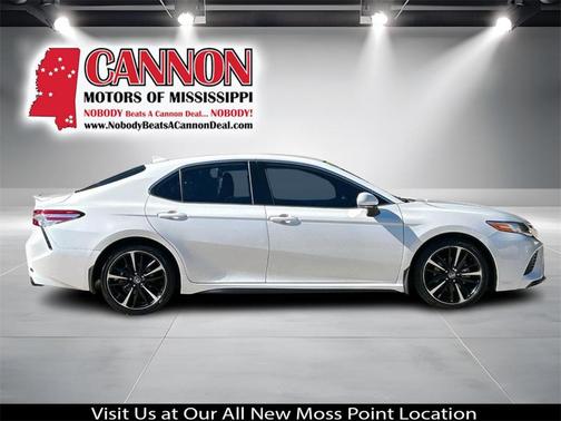 2020 Toyota Camry XSE