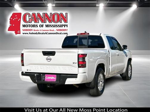 2022 Nissan Frontier SV