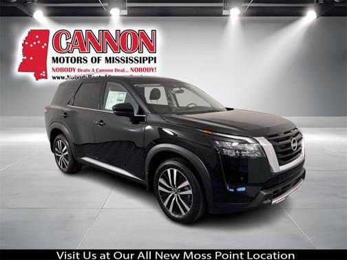 2025 Nissan Pathfinder Platinum FWD