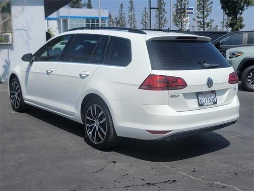 2016 Volkswagen Golf SportWagen TSI Limited Edition