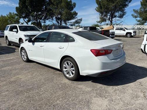 Summit White 2024 Chevrolet Malibu 1LT