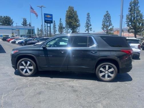 2021 Chevrolet Traverse LT Leather