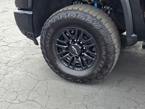 Black 2025 Chevrolet Silverado 2500 ZR2