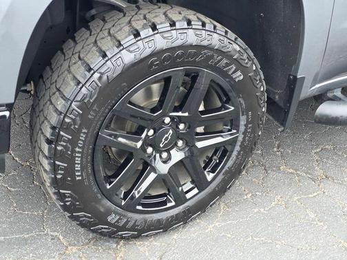 Satin Steel Metallic 2021 Chevrolet Silverado 1500 LT Trail Boss