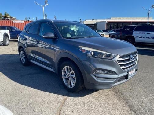 2017 Hyundai TUCSON SE Plus