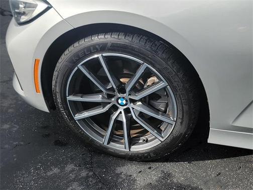 2019 BMW 330 330i
