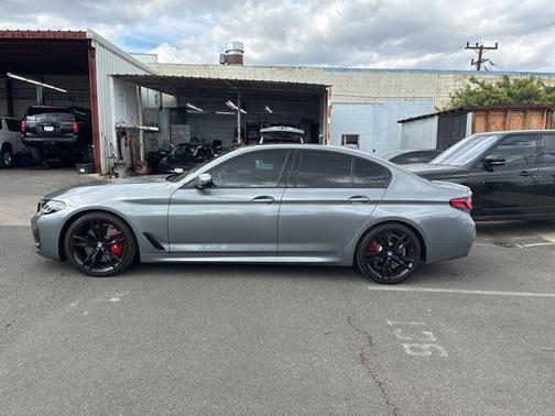 Skyscraper Gray Metallic 2023 BMW M550 i Xdrive