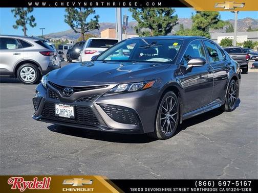 2024 Toyota Camry SE