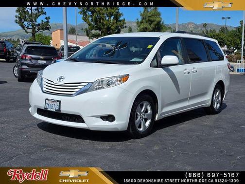 2015 Toyota Sienna LE
