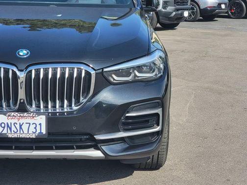 Black Sapphire Metallic 2023 BMW X5 PHEV xDrive45e