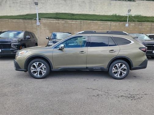 2022 Subaru Outback Touring