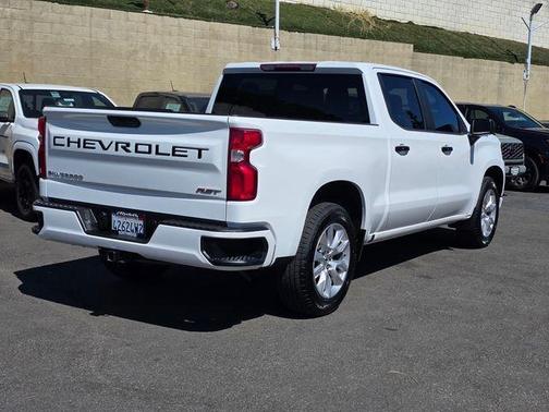Summit White 2019 Chevrolet Silverado 1500 RST
