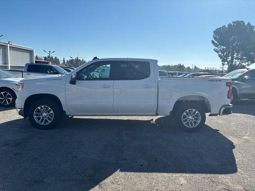 Summit White 2023 Chevrolet Silverado 1500 LT
