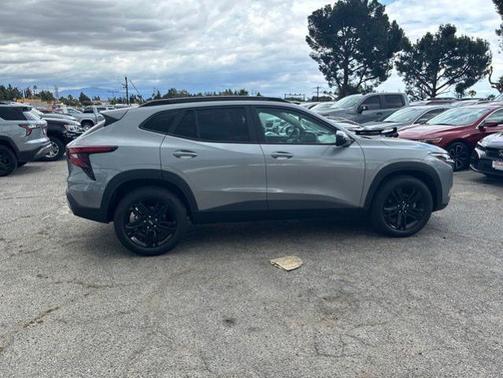 Sterling Gray Metallic 2026 Chevrolet Trax ACTIV