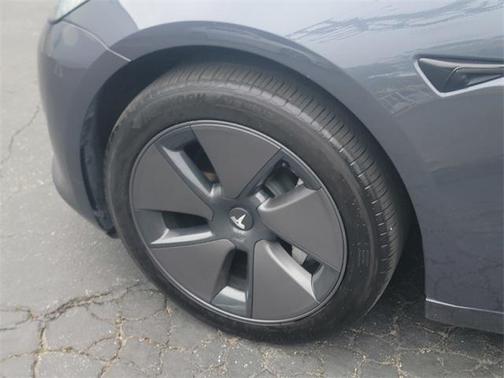 2023 Tesla Model 3 Standard Range