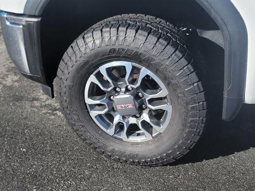 2024 GMC Sierra 2500 SLT