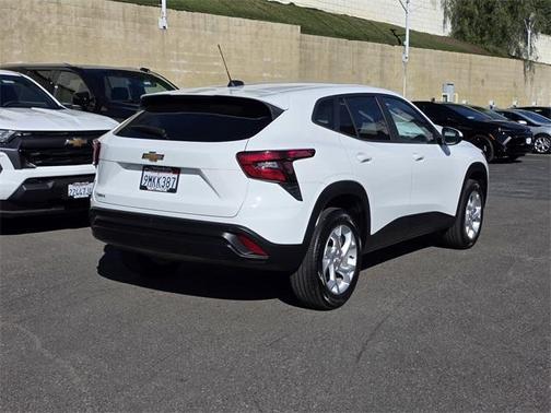 2024 Chevrolet Trax LS