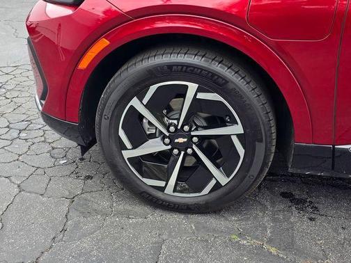 2024 Chevrolet Equinox EV 2LT