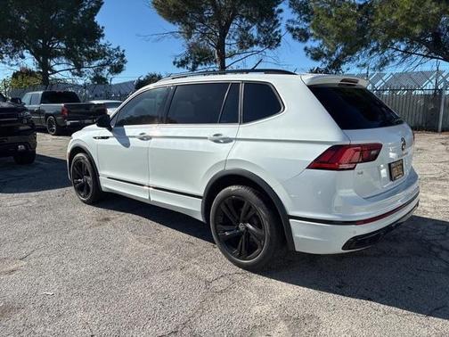2023 Volkswagen Tiguan 2.0T SE R-Line Black 4MOTION