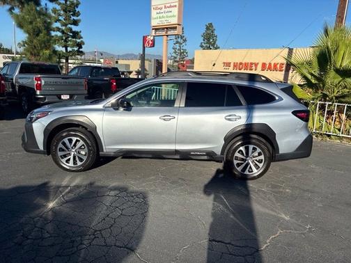 Ice Silver Metallic 2025 Subaru Outback Premium