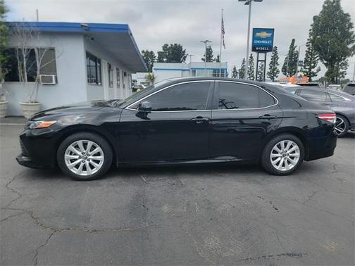2019 Toyota Camry LE