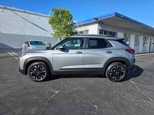 Sterling Gray Metallic 2023 Chevrolet Trailblazer LT
