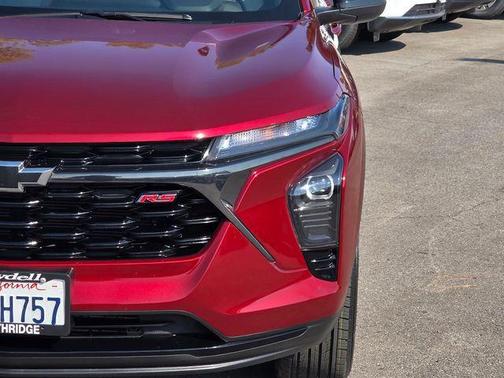 Crimson Metallic 2024 Chevrolet Trax 1RS